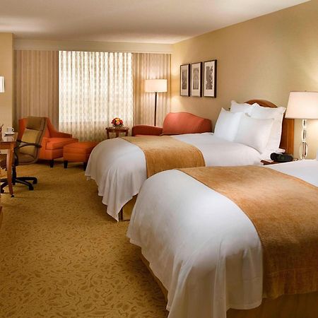 Toronto Airport Marriott Hotel Екстериор снимка