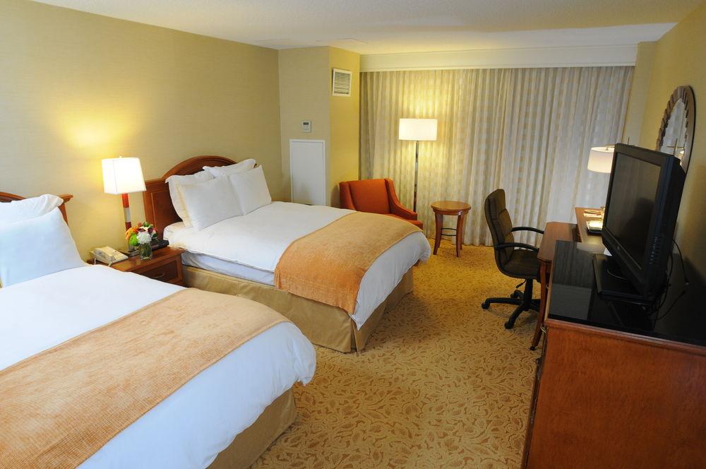 Toronto Airport Marriott Hotel Екстериор снимка