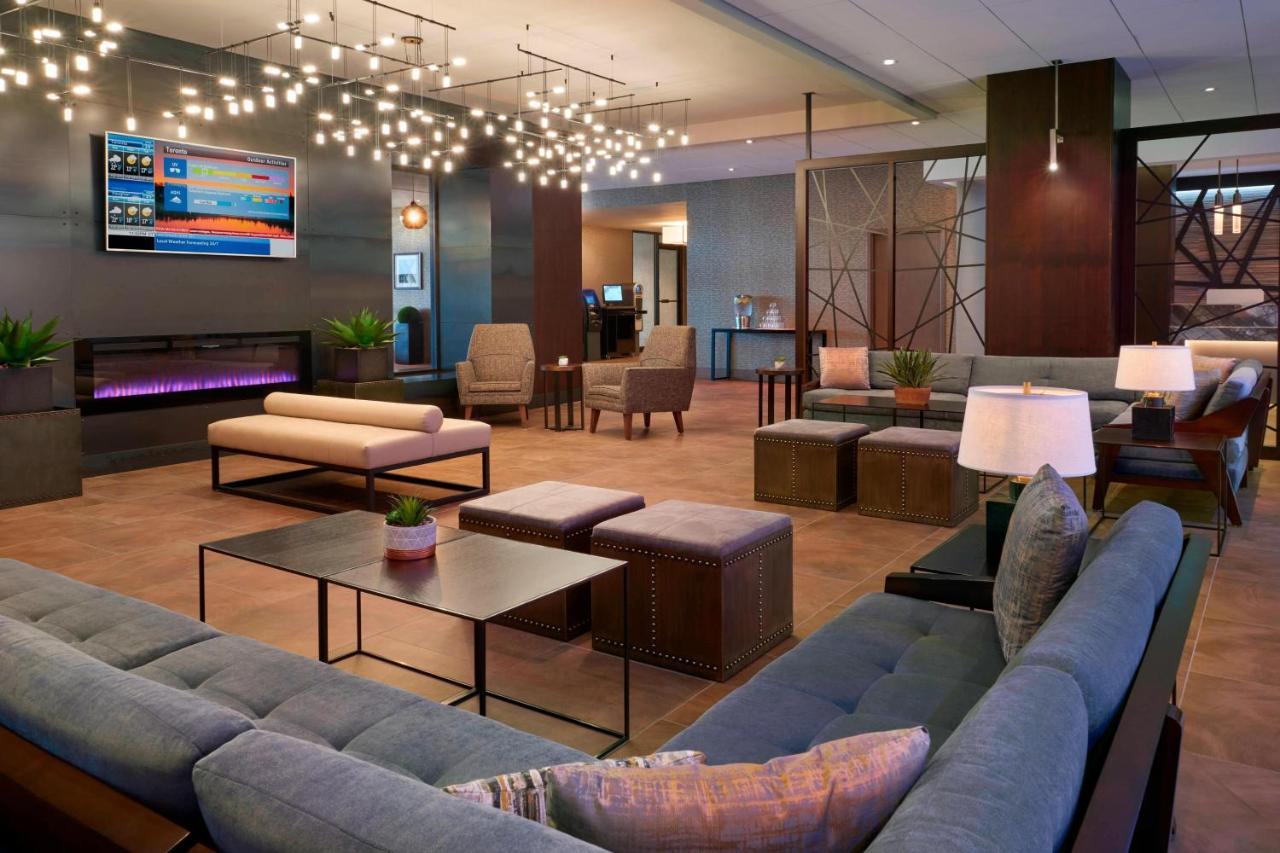 Toronto Airport Marriott Hotel Екстериор снимка