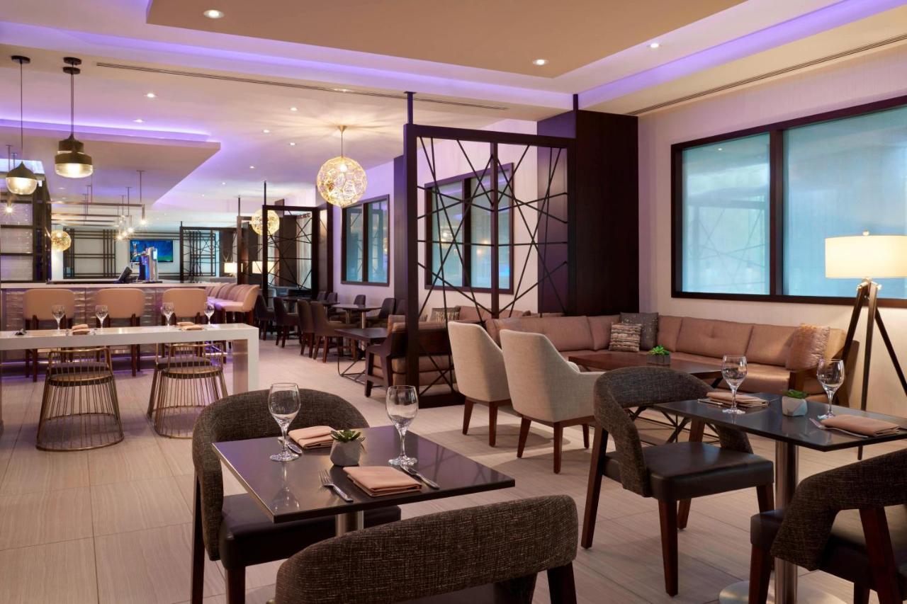 Toronto Airport Marriott Hotel Екстериор снимка