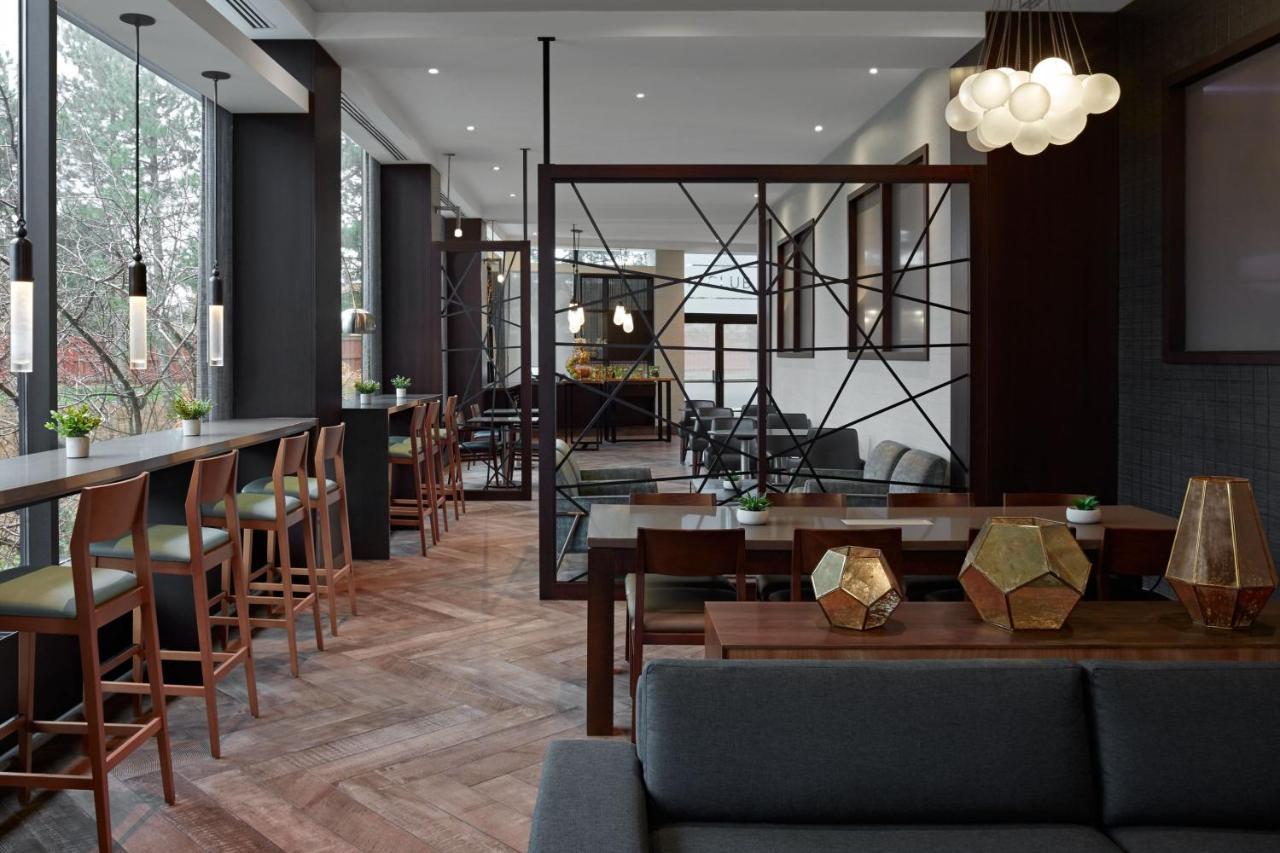 Toronto Airport Marriott Hotel Екстериор снимка