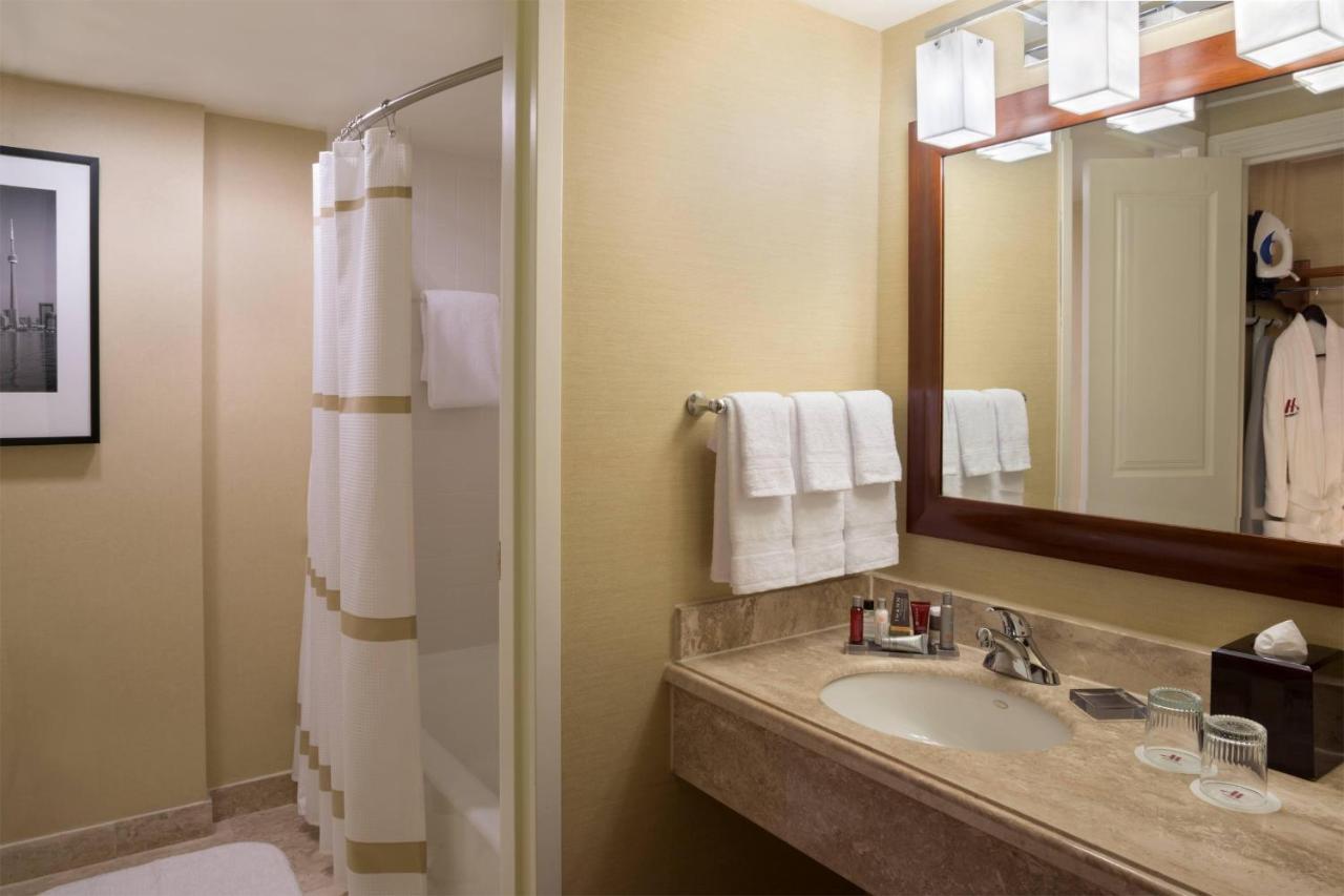 Toronto Airport Marriott Hotel Екстериор снимка