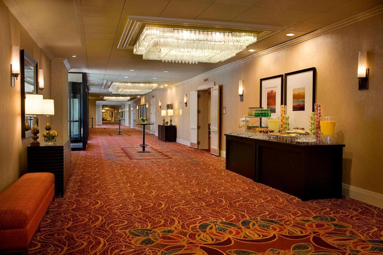 Toronto Airport Marriott Hotel Екстериор снимка