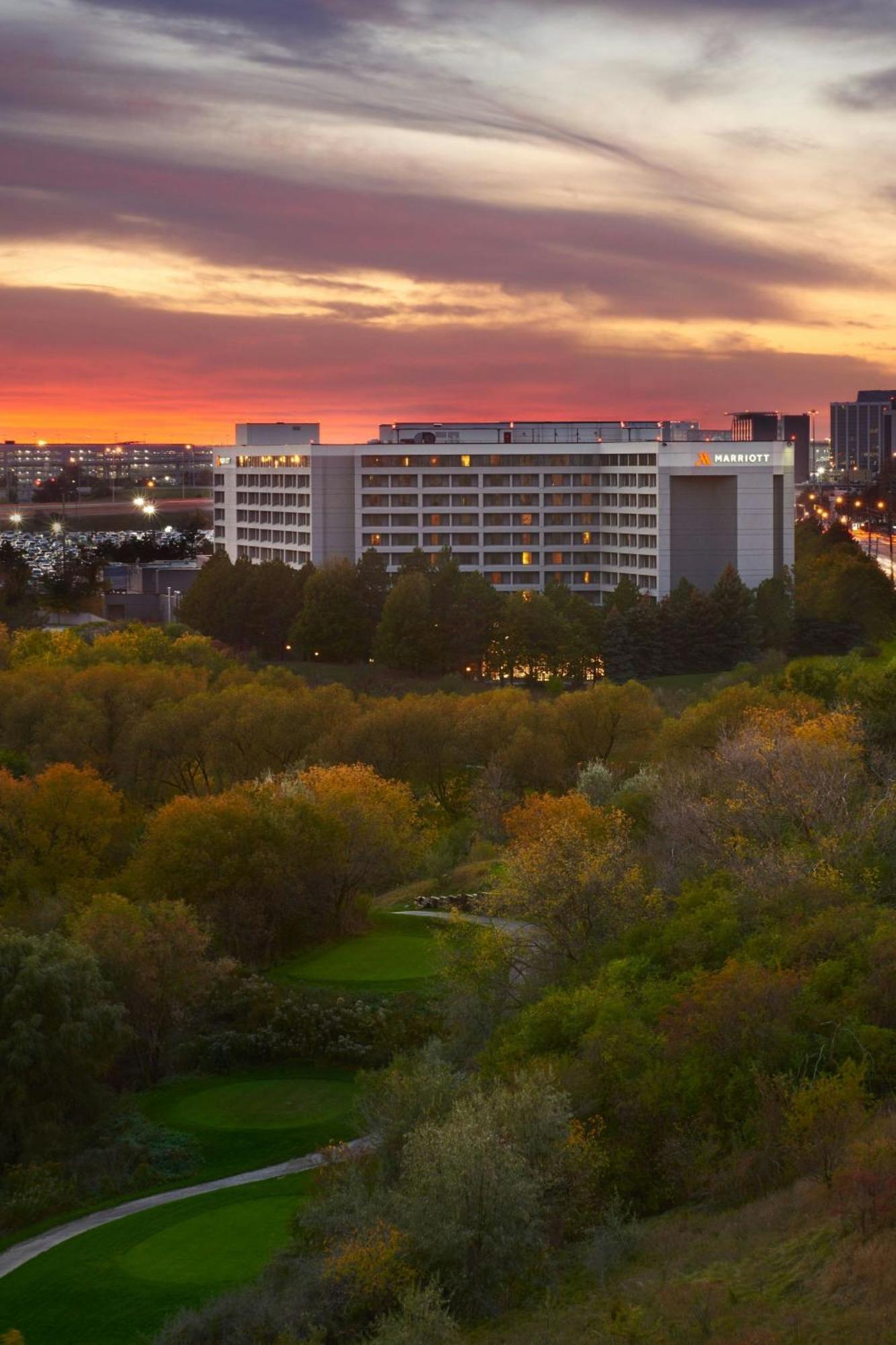Toronto Airport Marriott Hotel Екстериор снимка