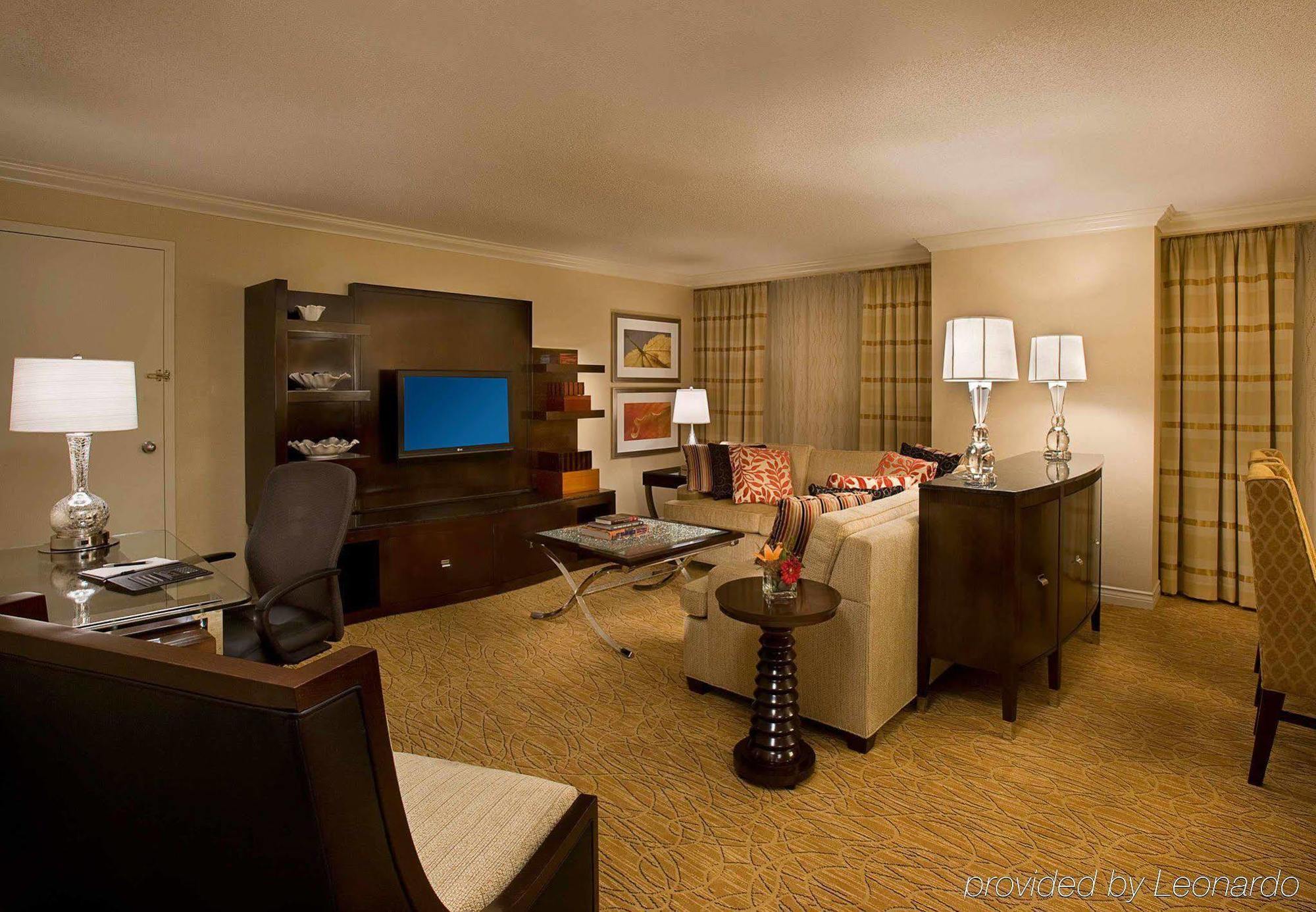 Toronto Airport Marriott Hotel Стая снимка